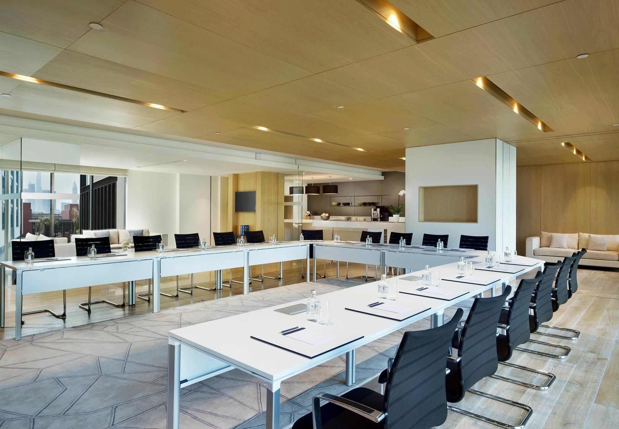 La Ville Hotel & Suites City Walk Dubai, Autograph Collection Exterior foto Meeting room